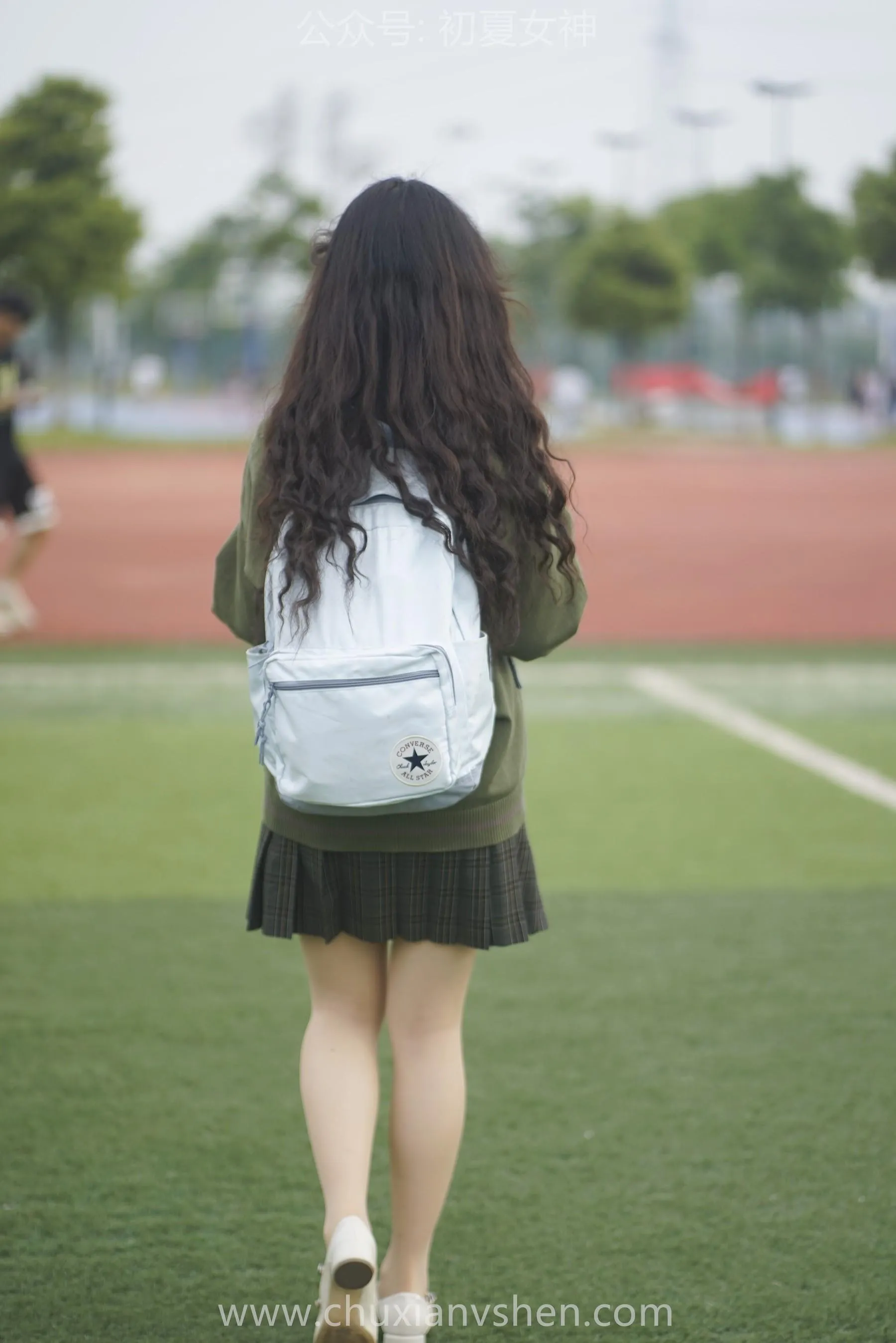初夏女神 NO.064 欢欢 新晋学妹-学妹的一天 [164P]插图2